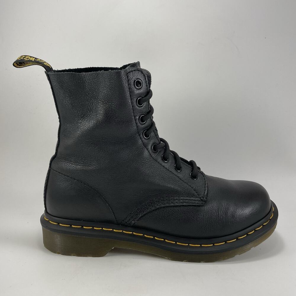 Dr. Doc Martens Pascal Combat Boots Womens Size 8 Black Soft Leather 8-Eye